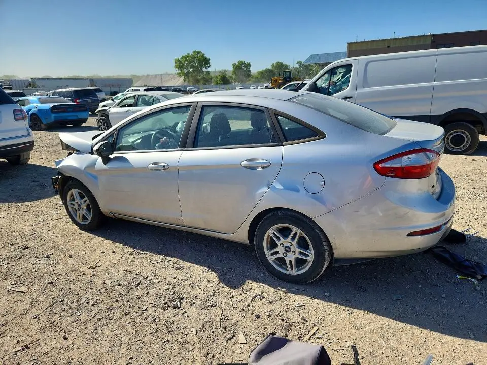 2017 FORD FIESTA SE  