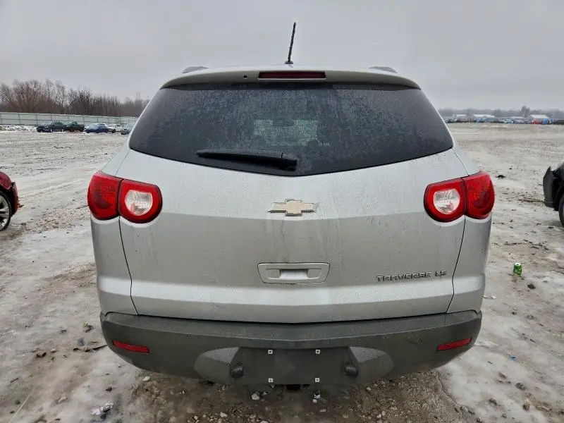 2012 CHEVROLET TRAVERSE LS  