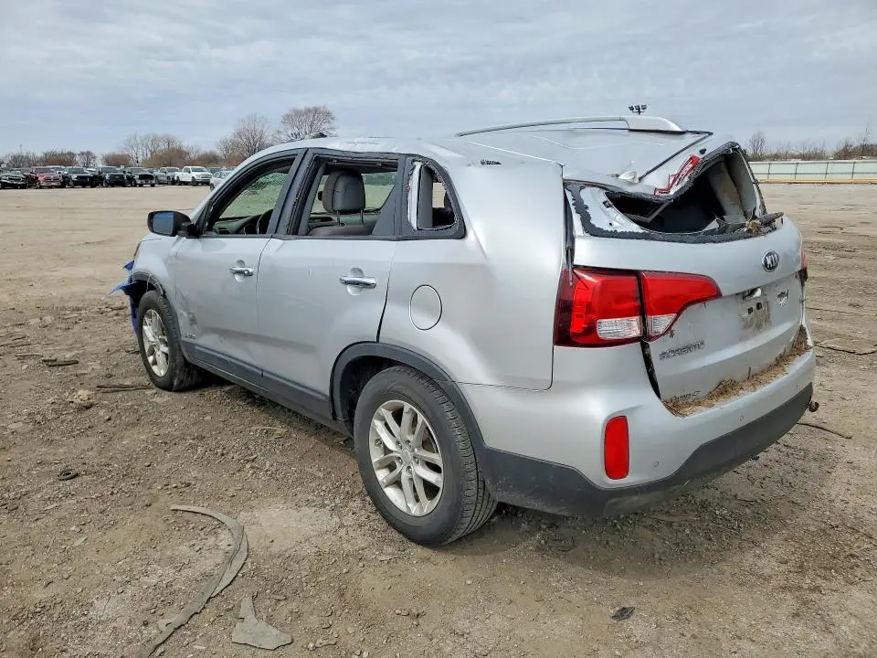 2015 KIA SORENTO LX  