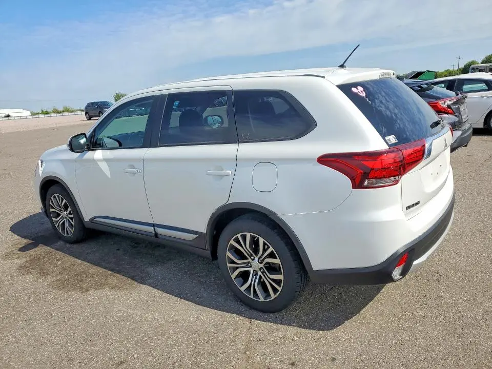 2016 MITSUBISHI OUTLANDER SE  