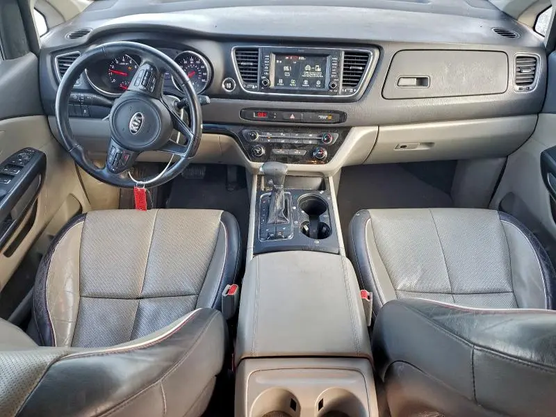 2017 KIA SEDONA LX  
