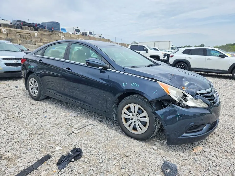 2012 HYUNDAI SONATA GLS  
