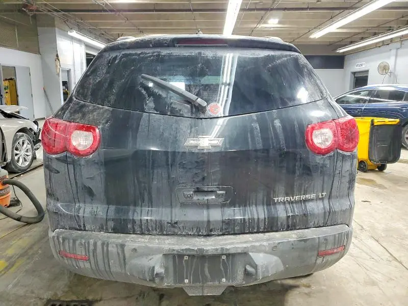 2011 CHEVROLET TRAVERSE LT  