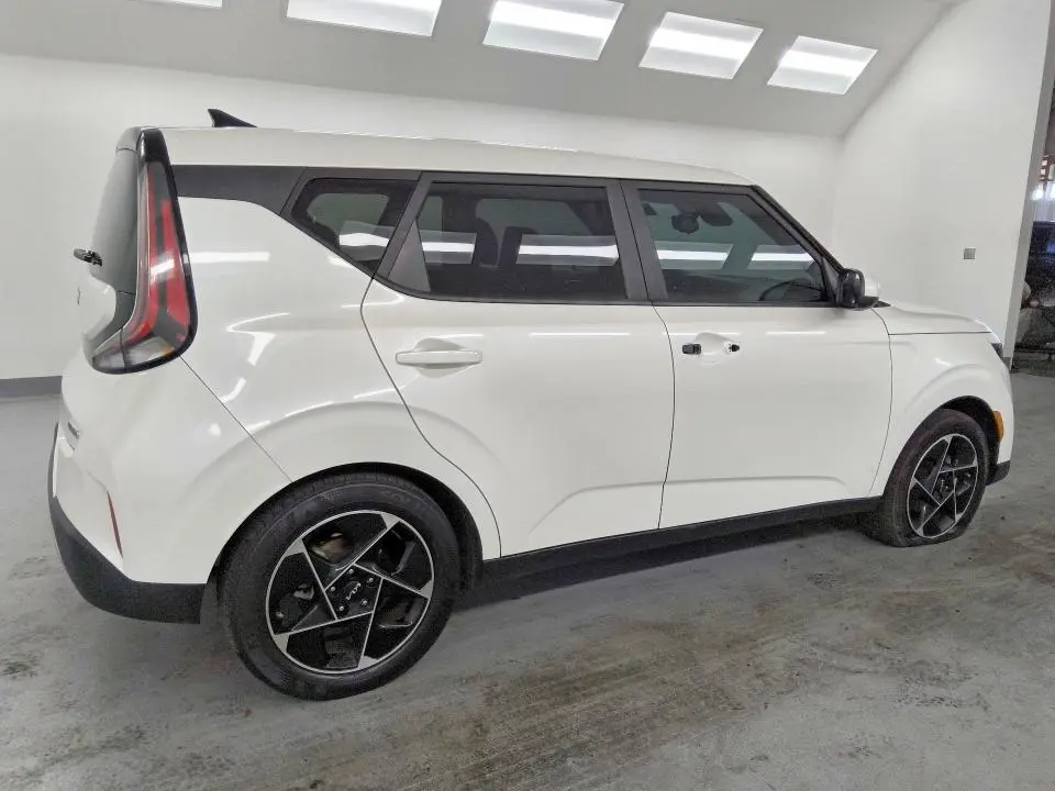 2023 KIA SOUL EX  