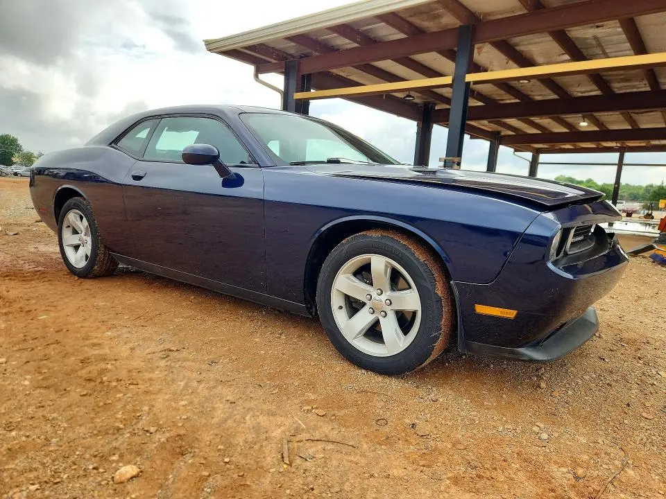 2013 DODGE CHALLENGER SXT  