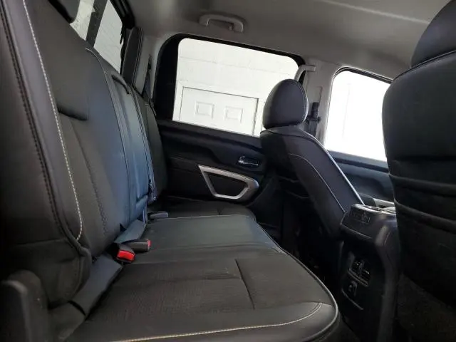 2016 NISSAN TITAN XD SL  