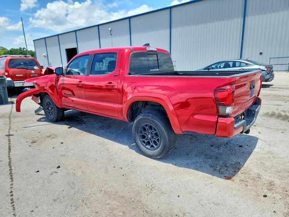 2022 TOYOTA TACOMA SR5 V6  