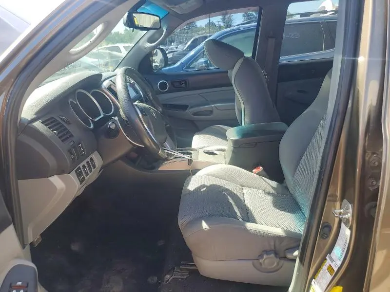 2013 TOYOTA TACOMA V6  