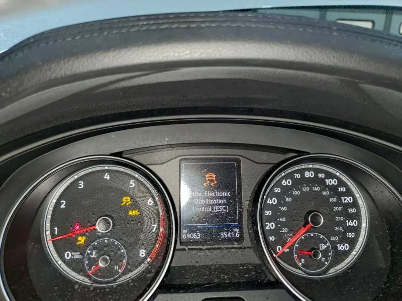 2019 VOLKSWAGEN ATLAS SE  