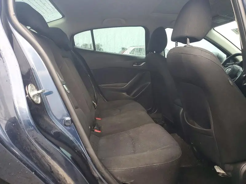2016 MAZDA 3 TOURING  