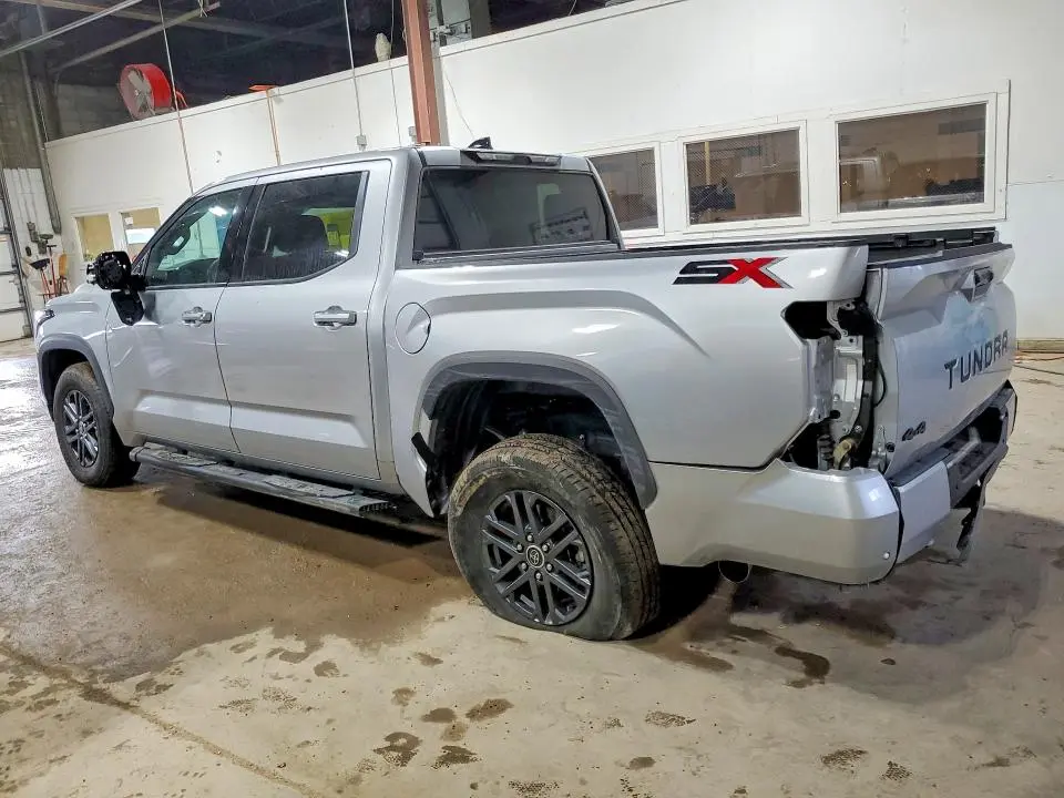 2023 TOYOTA TUNDRA CREWMAX SR  