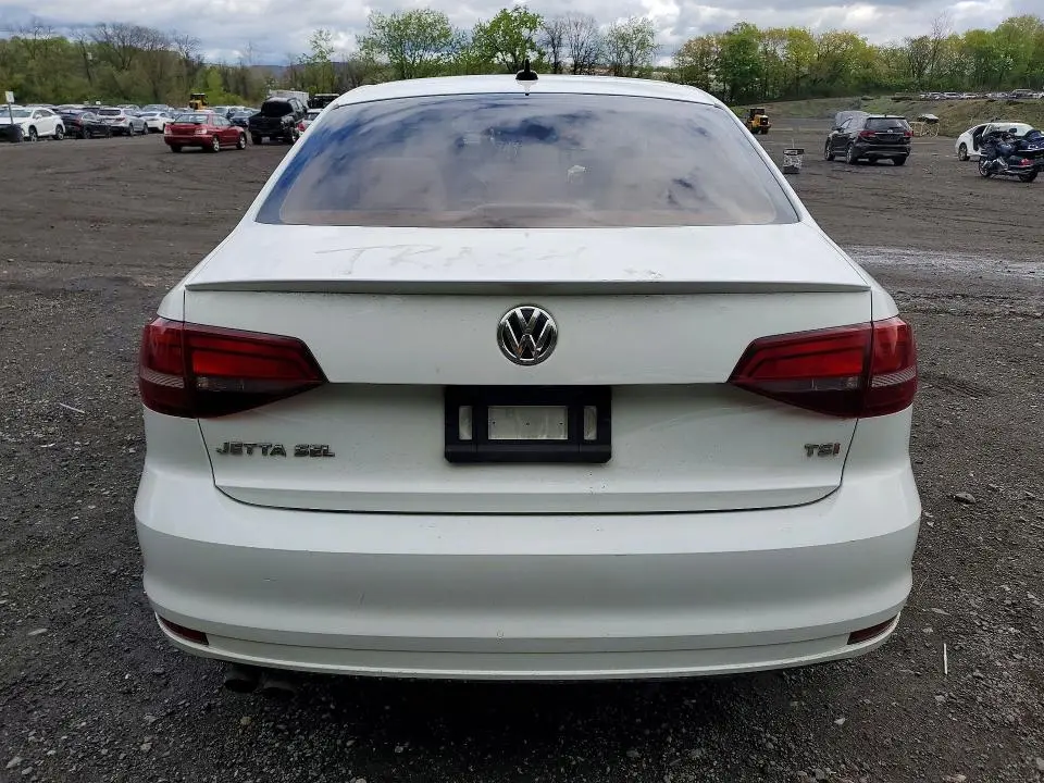2016 VOLKSWAGEN JETTA SEL  
