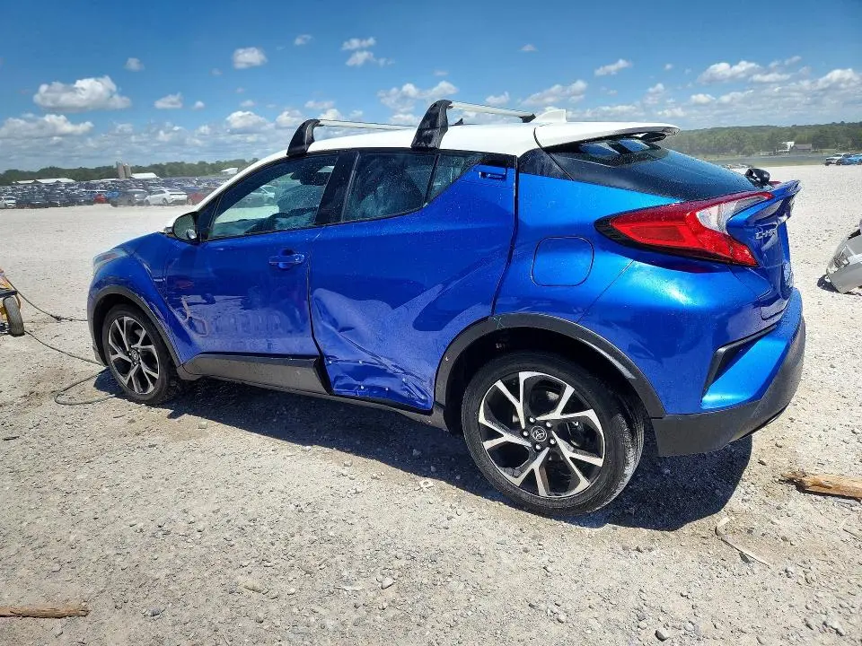 2019 TOYOTA C-HR XLE  