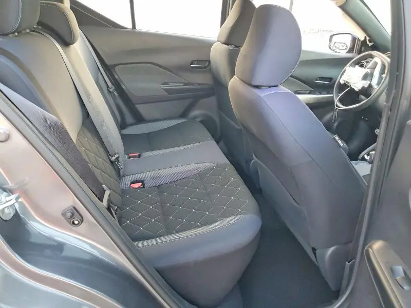 2018 NISSAN KICKS SV  