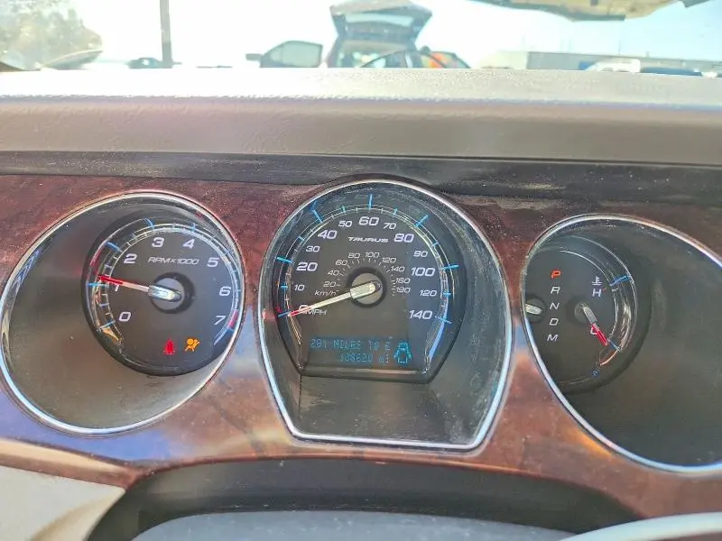 2011 FORD TAURUS SEL  