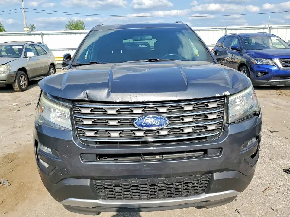 2017 FORD EXPLORER XLT  