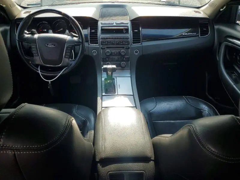 2010 FORD TAURUS LIMITED  