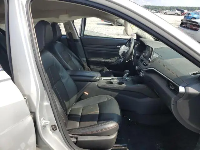 2021 NISSAN ALTIMA SR  