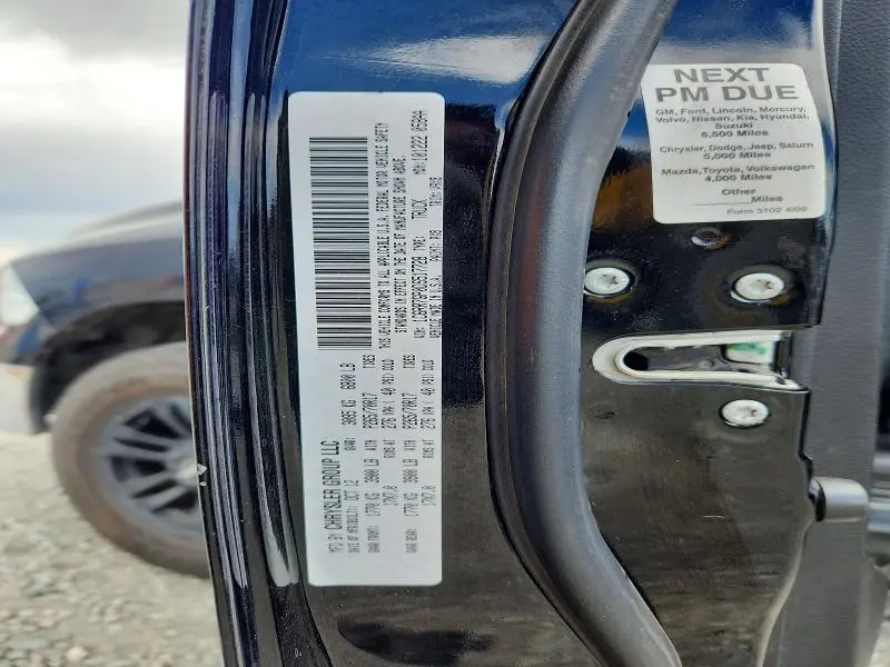 2013 RAM 1500 SLT  