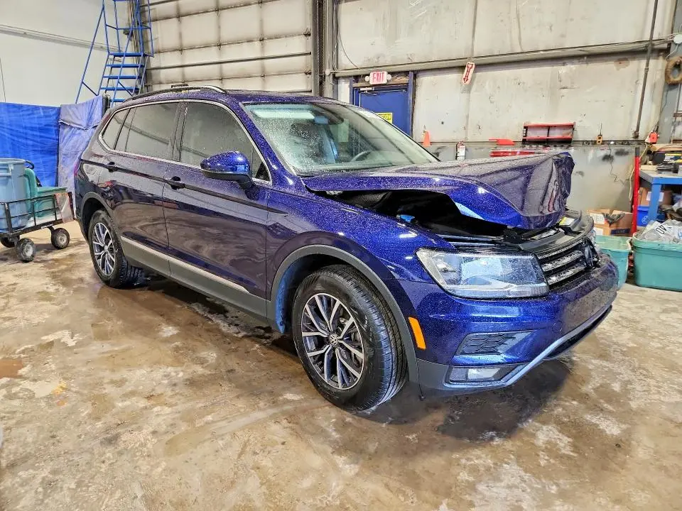 2021 VOLKSWAGEN TIGUAN SE  