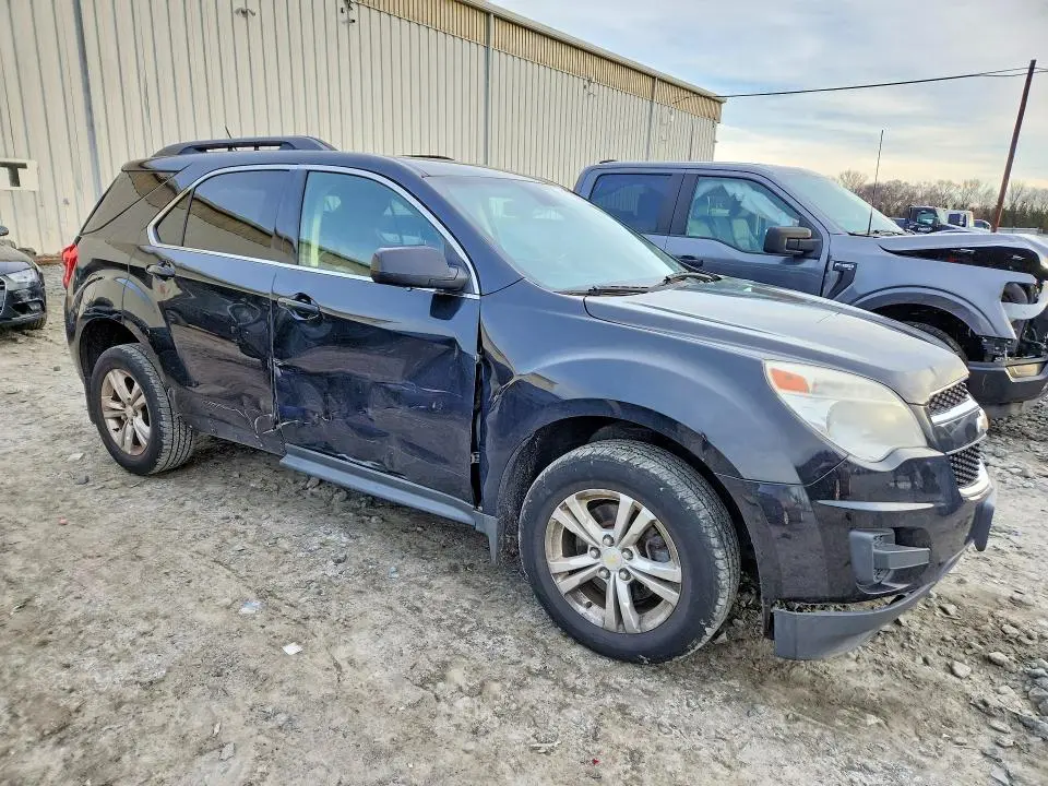 2015 CHEVROLET EQUINOX LT  