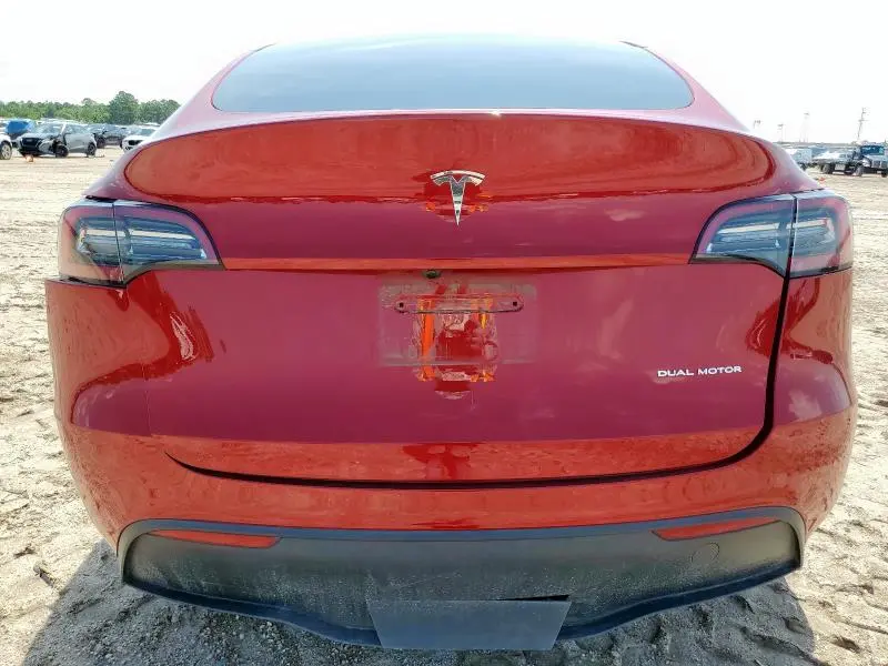 2024 TESLA MODEL Y   