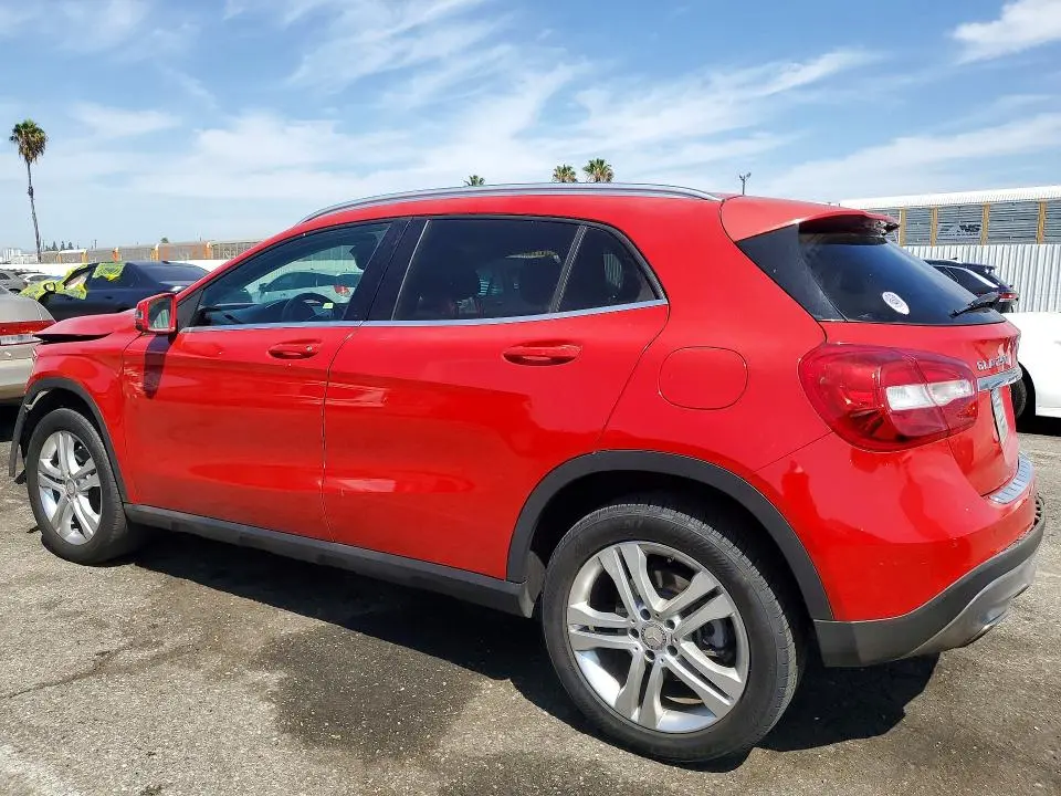 2015 MERCEDES-BENZ GLA 250  