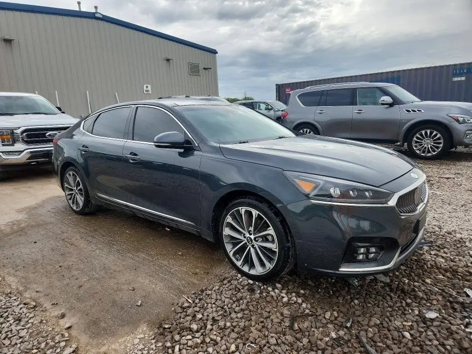 2017 KIA CADENZA TECHNOLOGY  