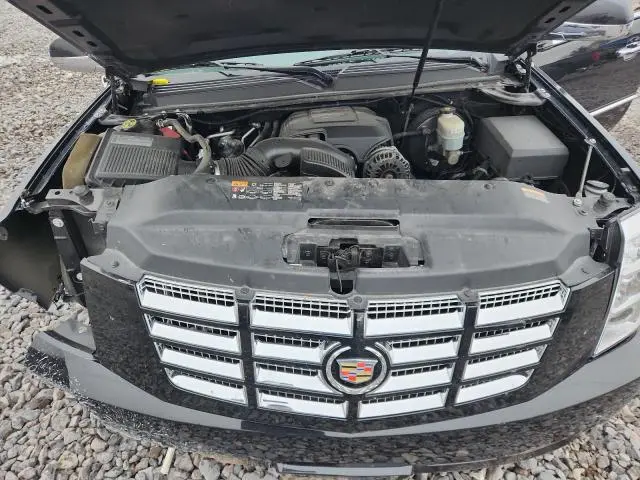 2014 CADILLAC ESCALADE LUXURY  