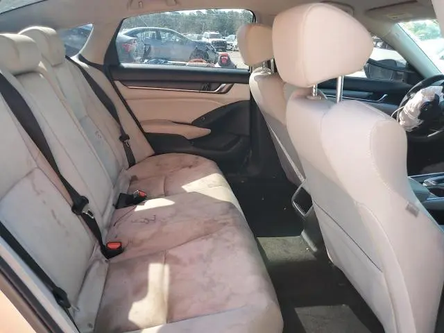 2018 HONDA ACCORD LX  