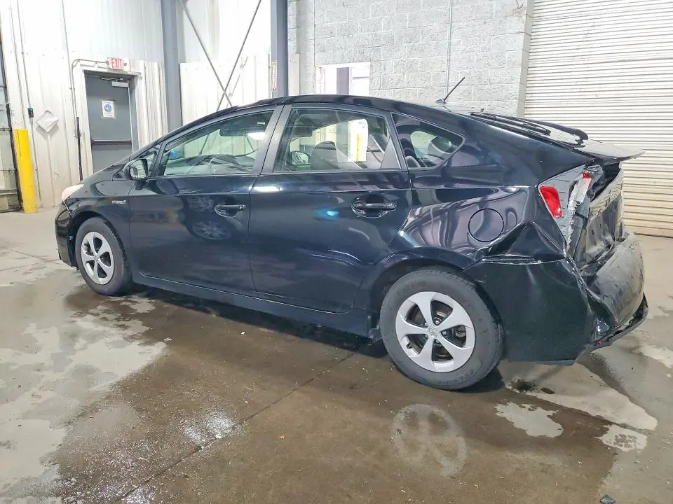 2012 TOYOTA PRIUS TWO  