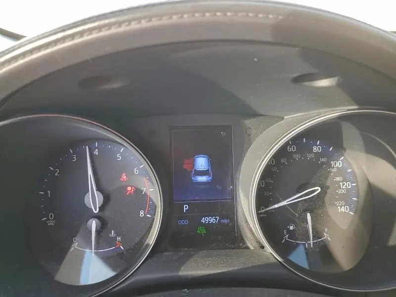 2020 TOYOTA C-HR XLE  