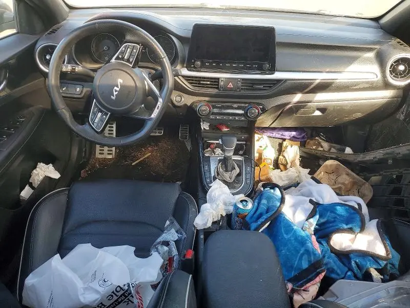 2023 KIA FORTE GT LINE  