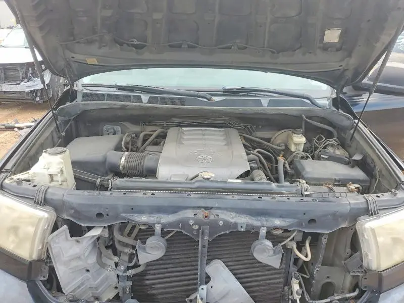 2010 TOYOTA TUNDRA CREWMAX SR5  