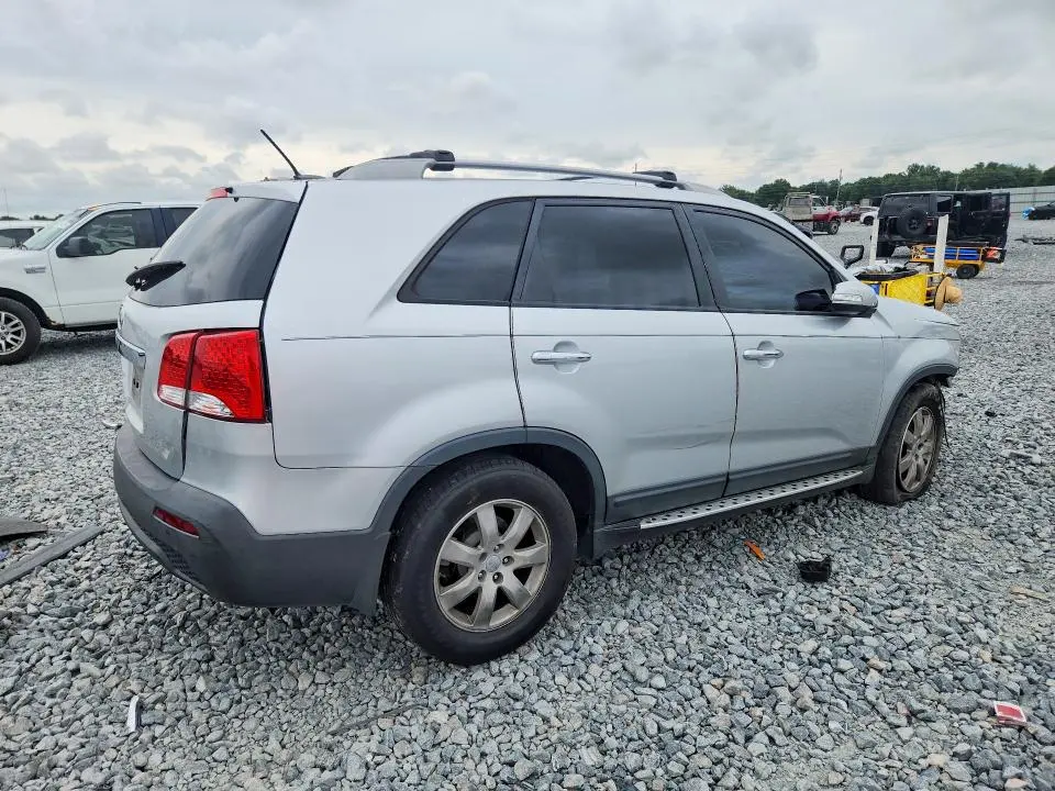 2012 KIA SORENTO LX  