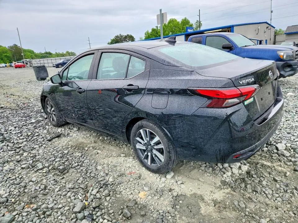 2021 NISSAN VERSA SV  