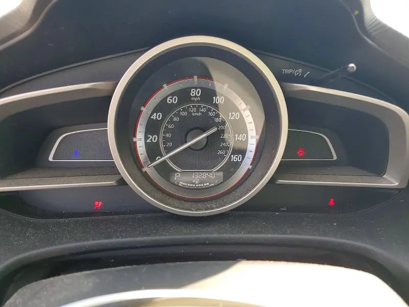 2015 MAZDA 3 SV  