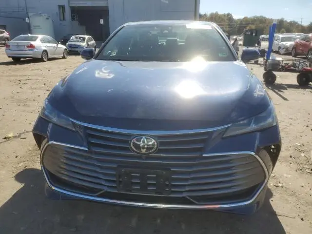 2019 TOYOTA AVALON XLE  
