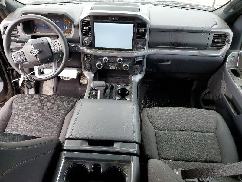 2025 FORD F150 XLT  