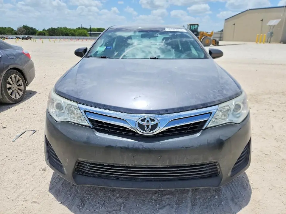 2014 TOYOTA CAMRY LE  