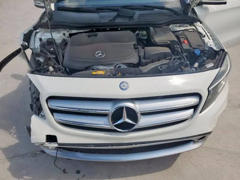 2017 MERCEDES-BENZ GLA 250  
