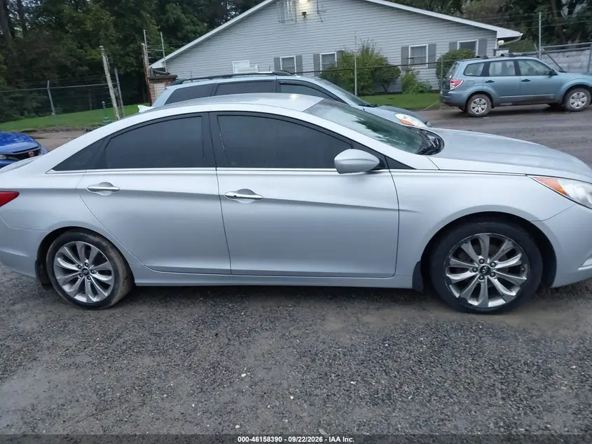 2012 HYUNDAI SONATA SE