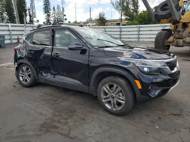 2022 KIA SELTOS S  