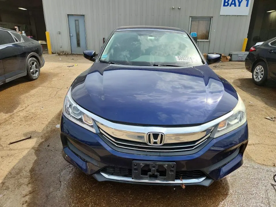 2017 HONDA ACCORD LX  