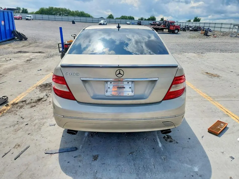2011 MERCEDES-BENZ C 300  