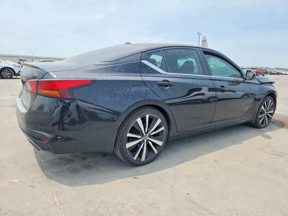 2020 NISSAN ALTIMA SR  