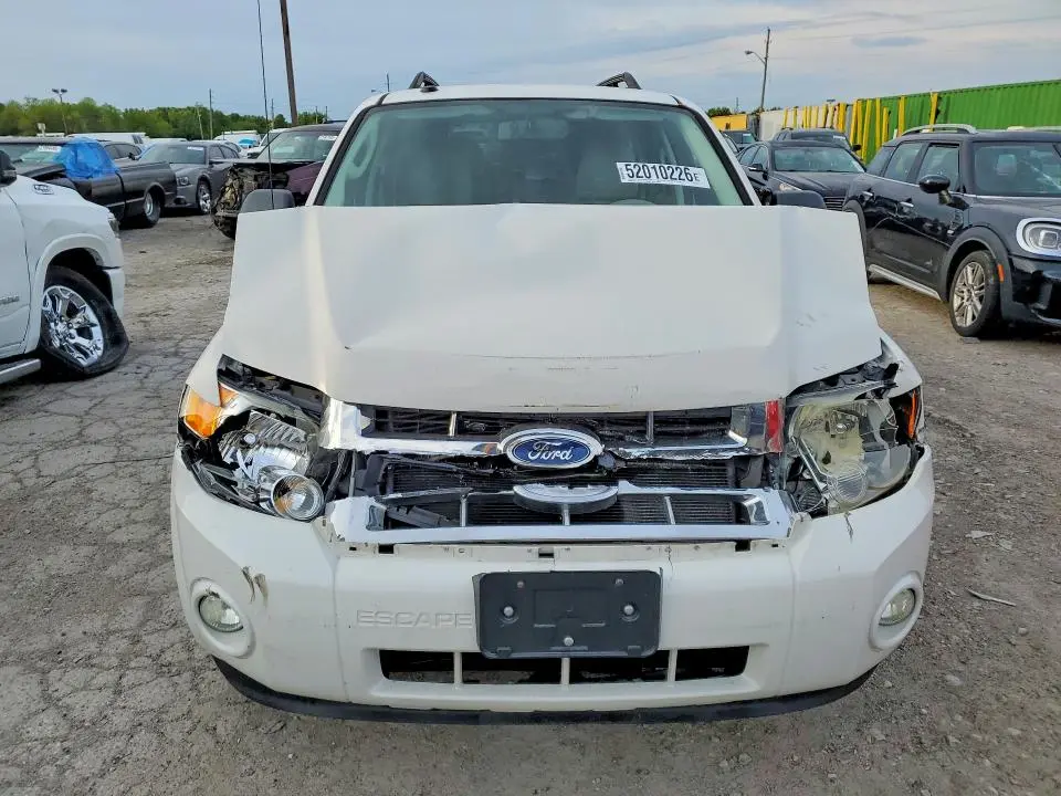 2011 FORD ESCAPE XLT  