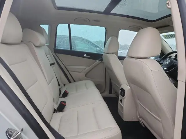 2012 VOLKSWAGEN TIGUAN S  