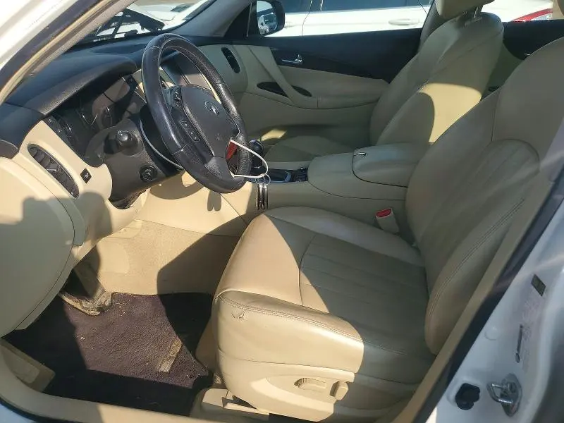 2016 INFINITI QX50 BASE  