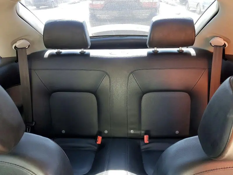 2010 VOLKSWAGEN NEW BEETLE   